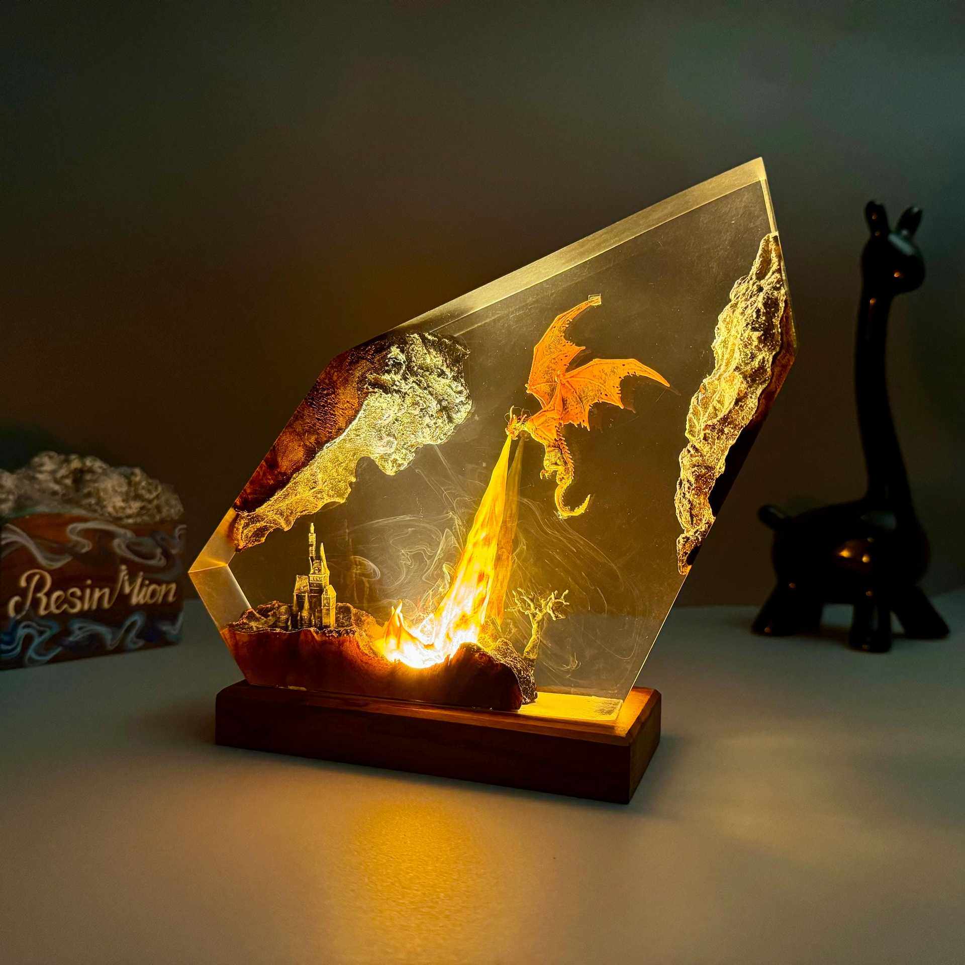 Handmade Dragon Resin Lamp - Zaloora