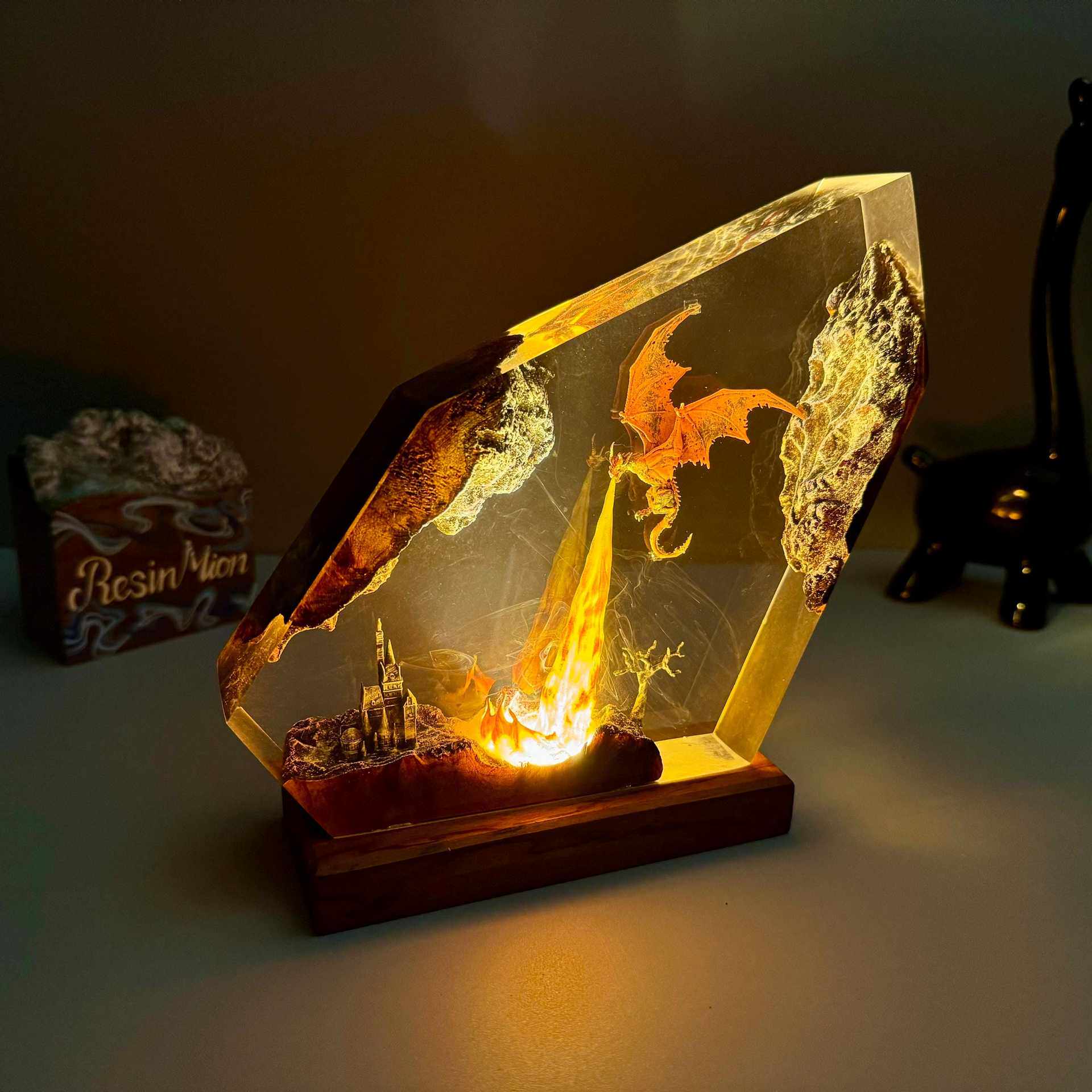 Handmade Dragon Resin Lamp - Zaloora